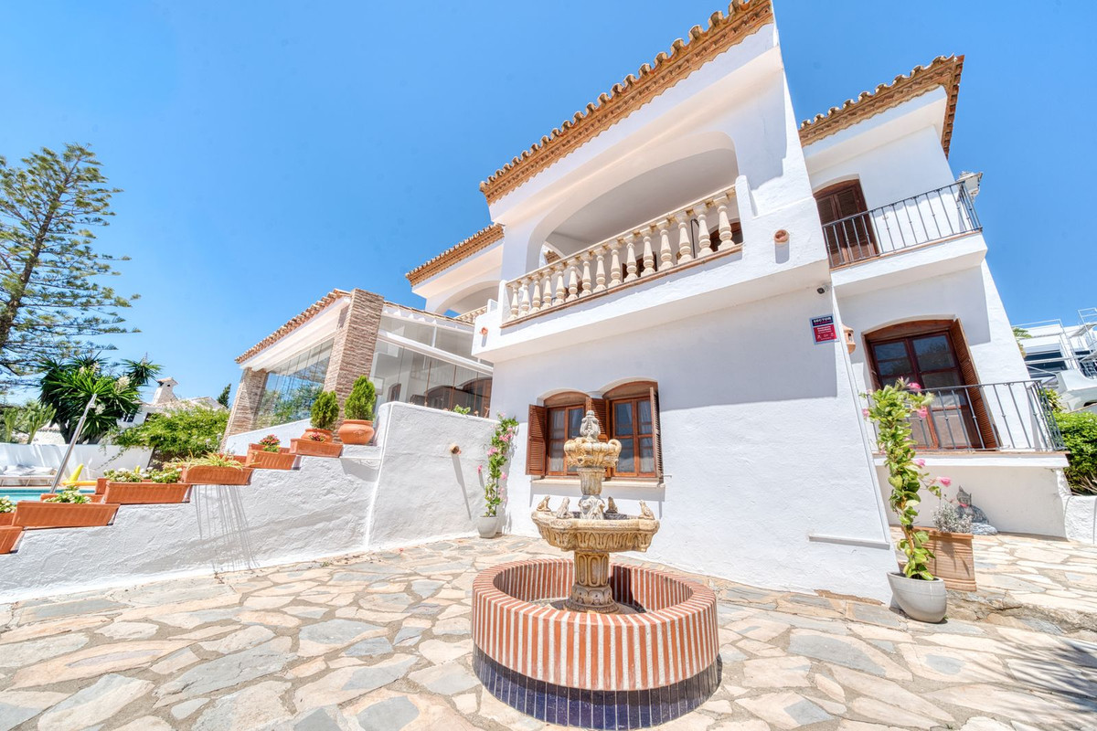 Huis te koop in Estepona | 5 slaapkamers H5140921
