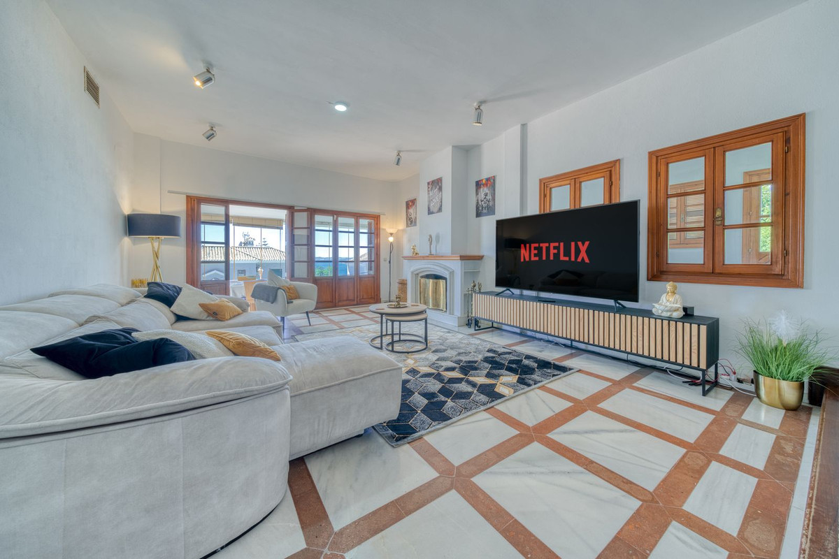 Huis te koop in Estepona | 5 slaapkamers H5140921