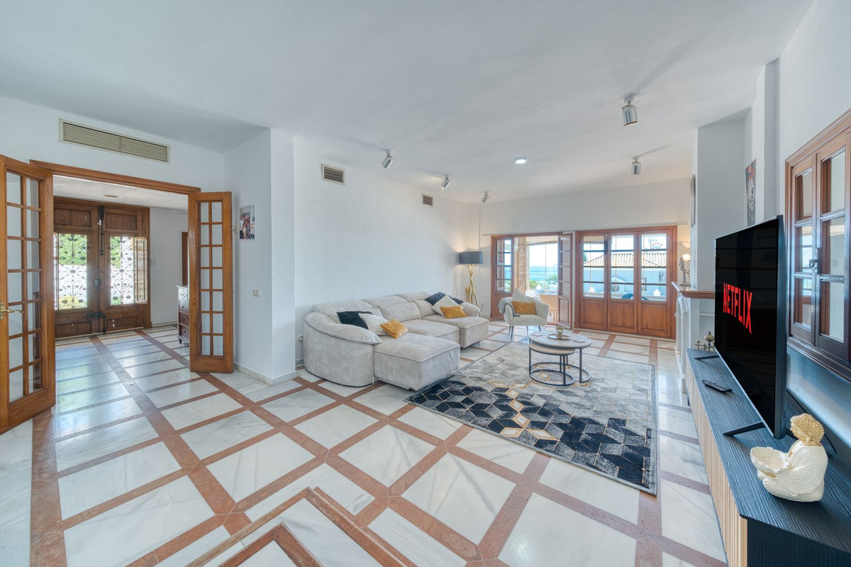 Huis te koop in Estepona | 5 slaapkamers H5140921