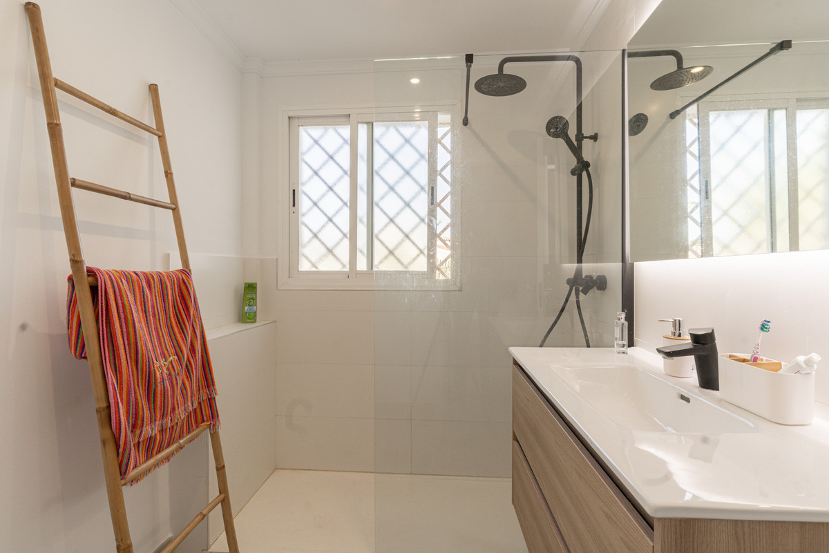 Penthouse te koop in Estepona | 3 slaapkamers H5141125