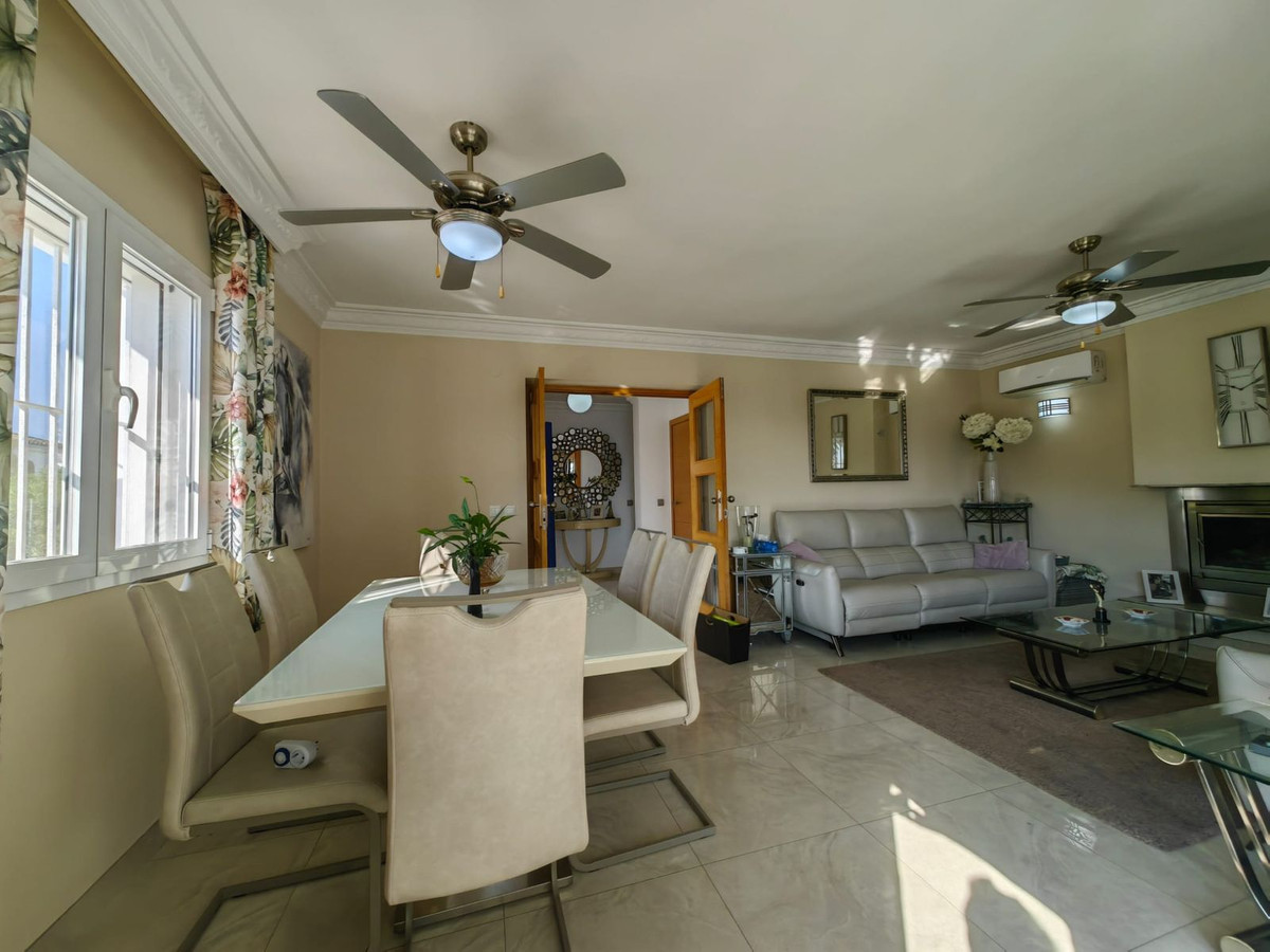Huis te koop in Estepona | 4 slaapkamers H5143135