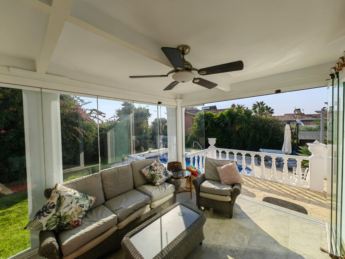 Huis te koop in Estepona | 4 slaapkamers H5143135