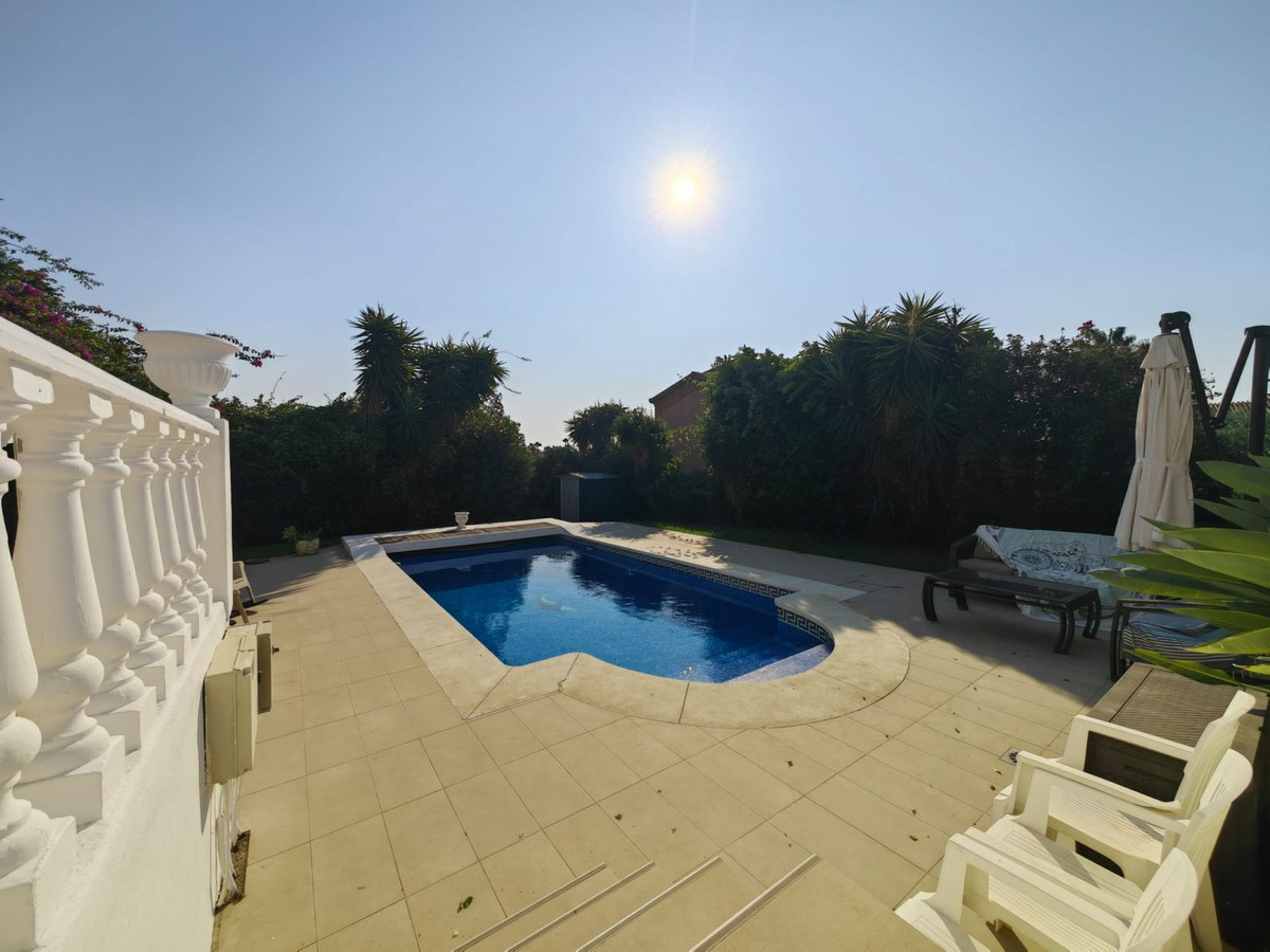 Huis te koop in Estepona | 4 slaapkamers H5143135