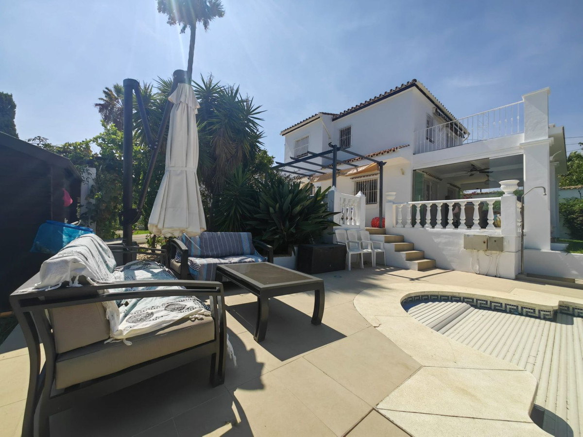 Huis te koop in Estepona | 4 slaapkamers H5143135