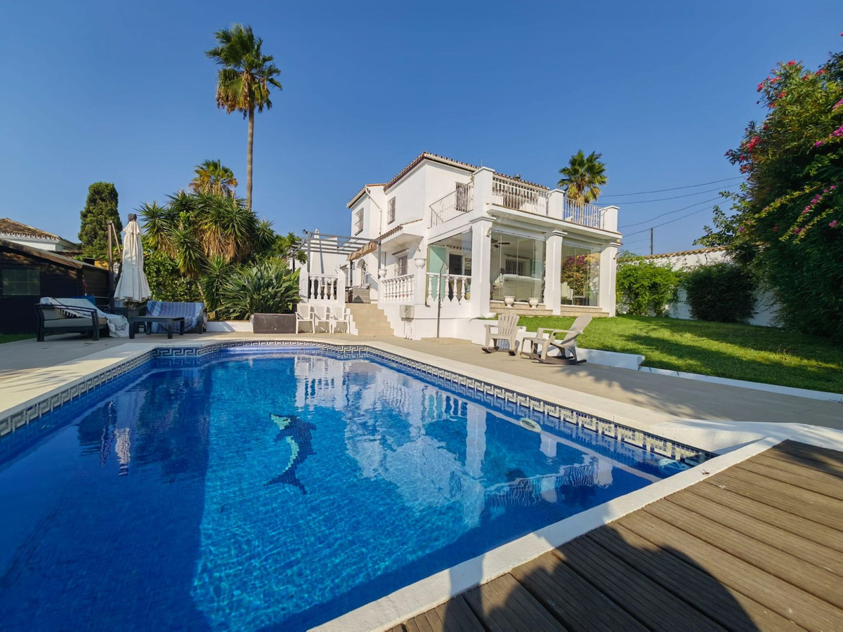Huis te koop in Estepona | 4 slaapkamers H5143135