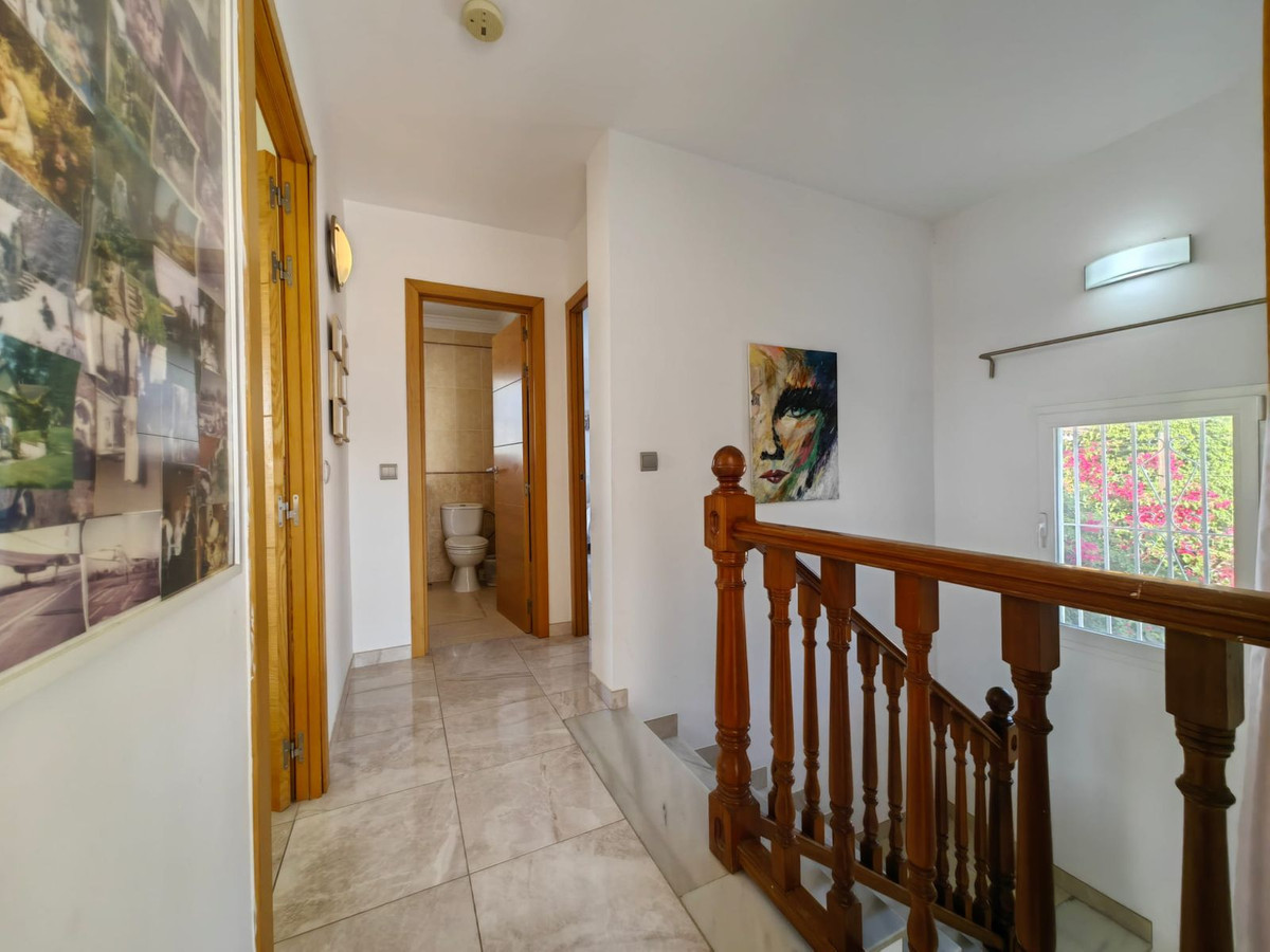 Huis te koop in Estepona | 4 slaapkamers H5143135