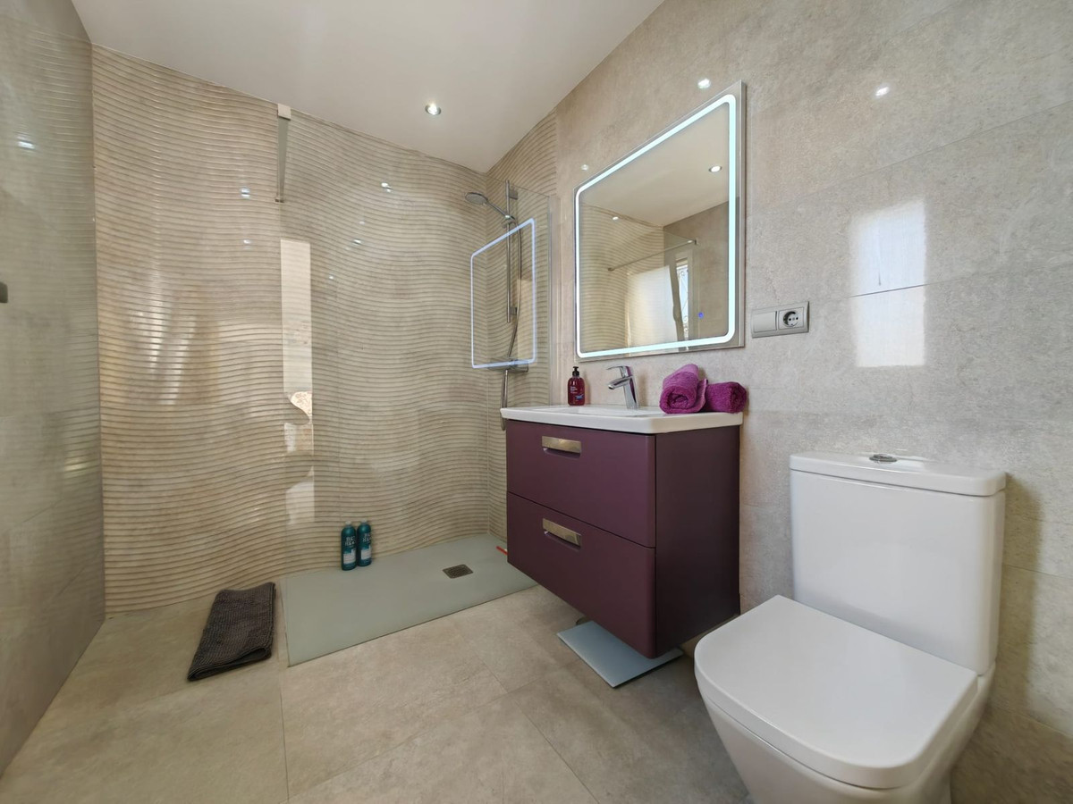Huis te koop in Estepona | 4 slaapkamers H5143135