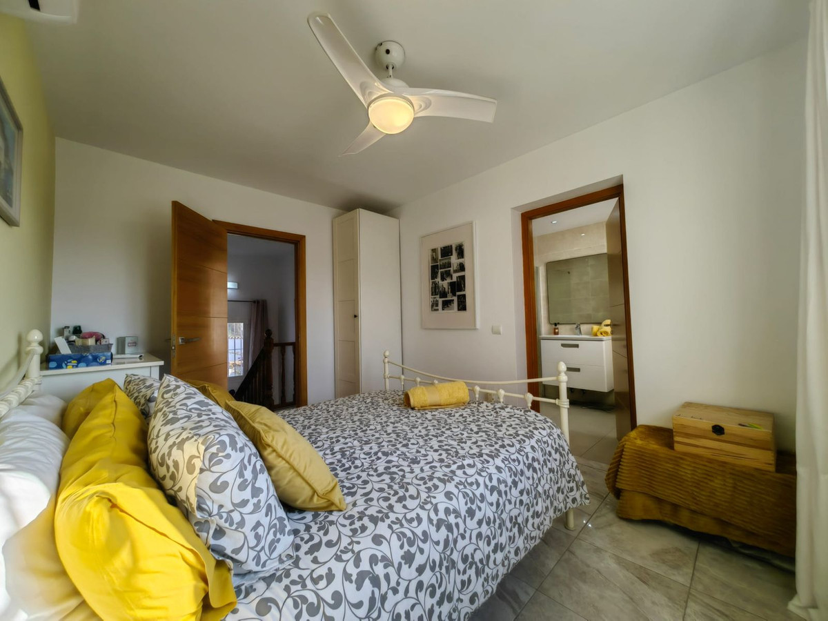 Huis te koop in Estepona | 4 slaapkamers H5143135