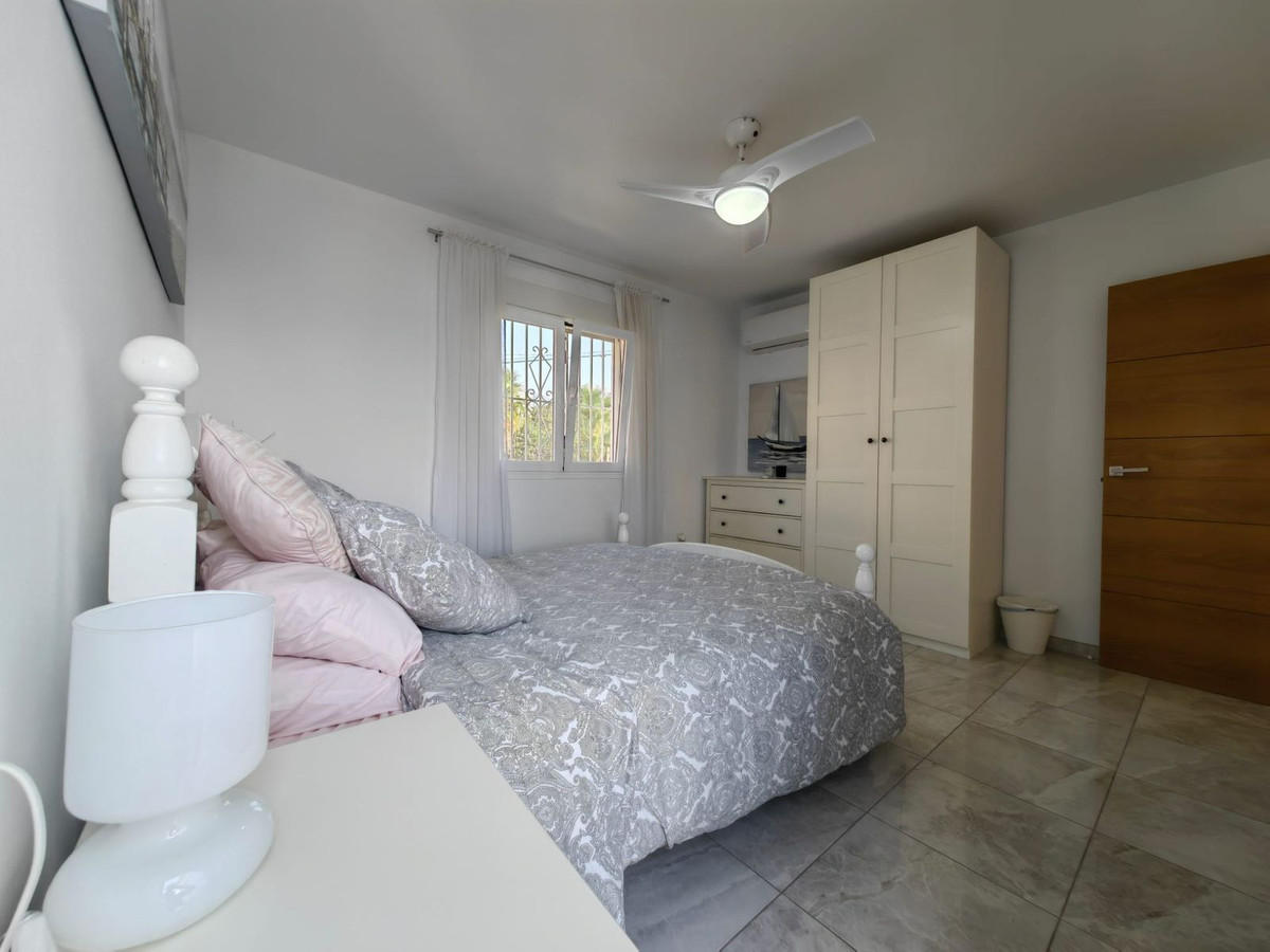 Huis te koop in Estepona | 4 slaapkamers H5143135