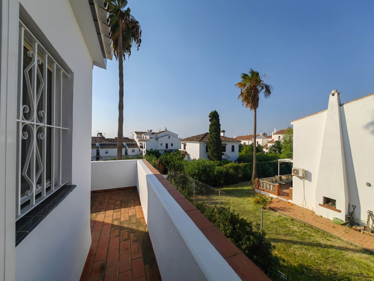 Huis te koop in Estepona | 4 slaapkamers H5143135