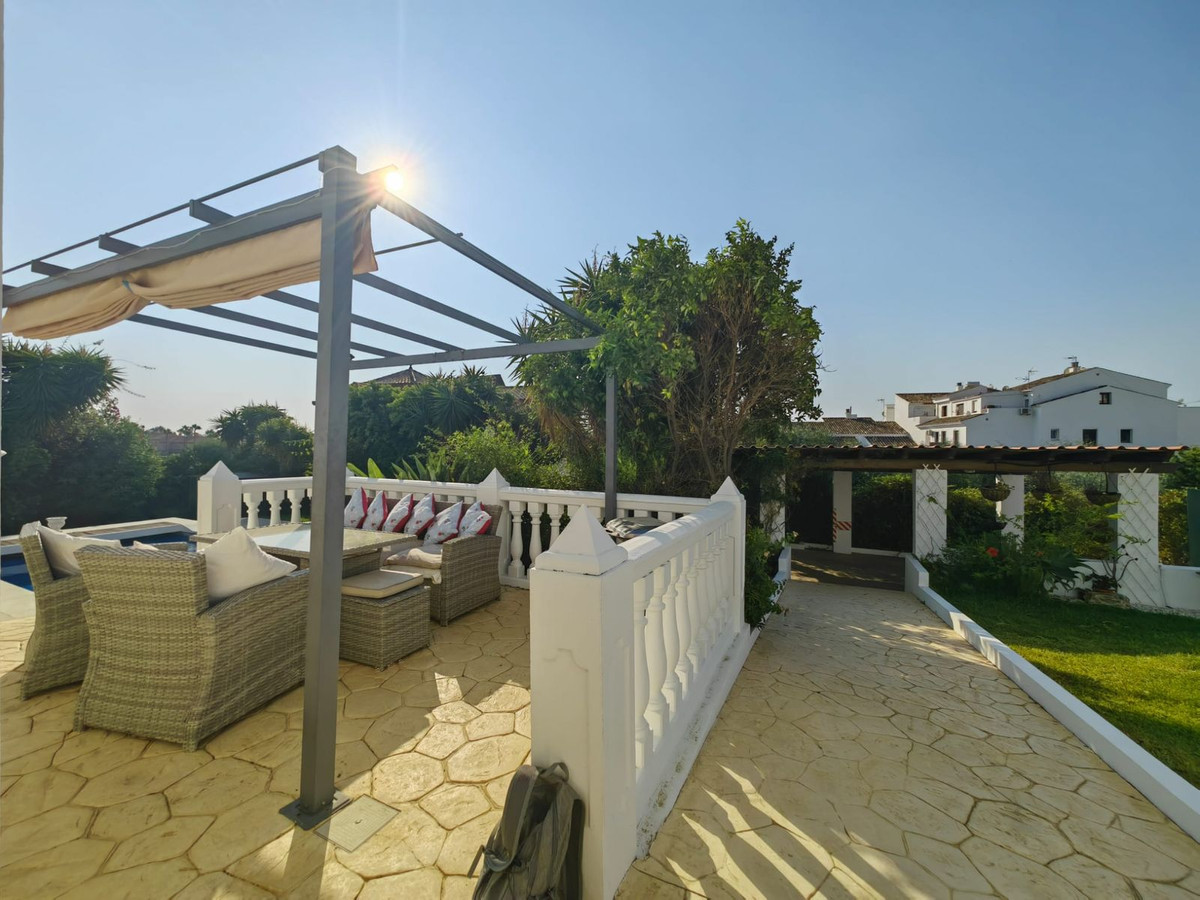Huis te koop in Estepona | 4 slaapkamers H5143135