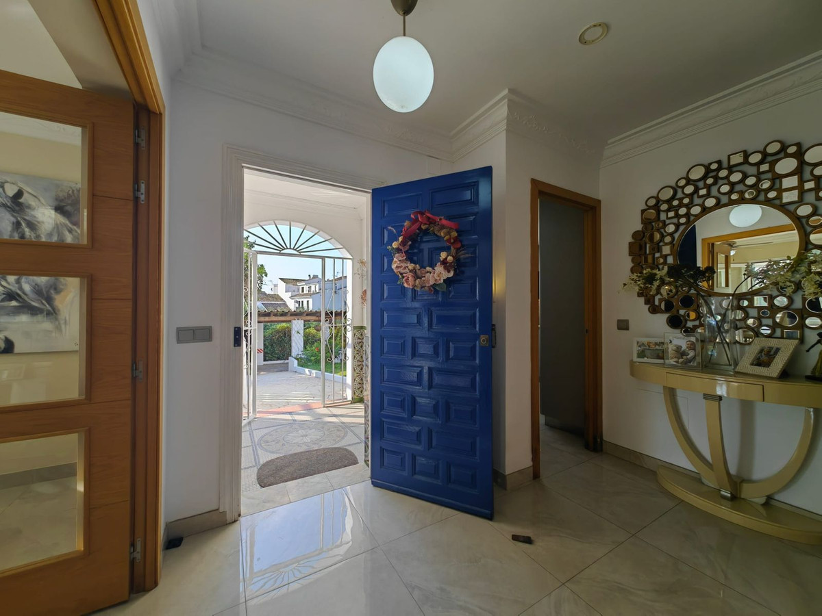 Huis te koop in Estepona | 4 slaapkamers H5143135