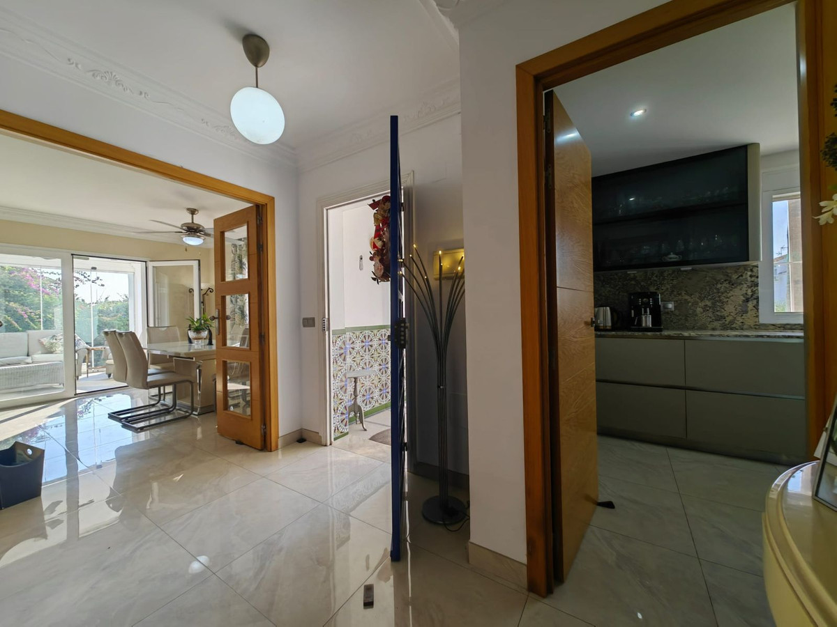 Huis te koop in Estepona | 4 slaapkamers H5143135