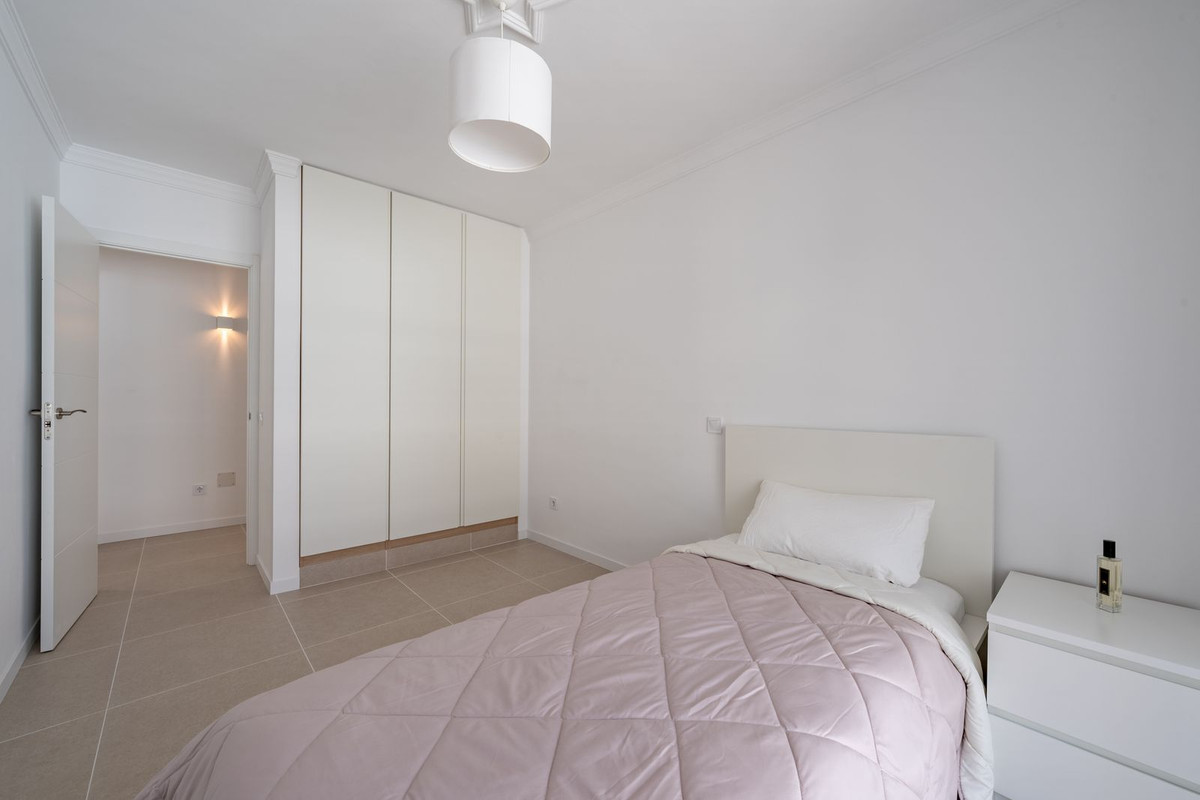 Appartement te koop in Estepona | 3 slaapkamers H5143876