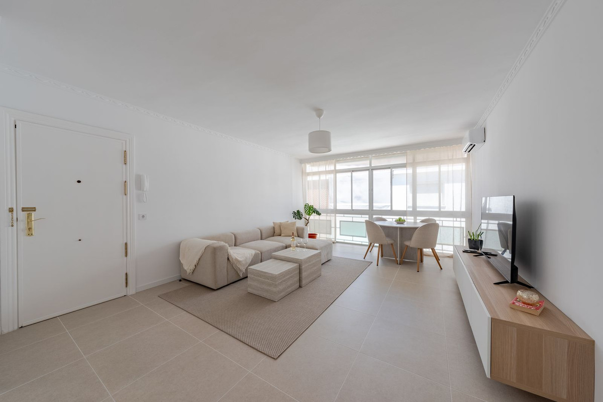 Appartement te koop in Estepona | 3 slaapkamers H5143876