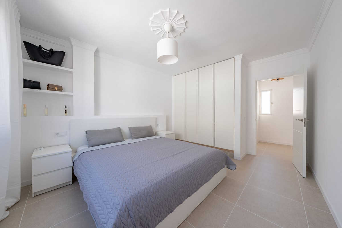 Appartement te koop in Estepona | 3 slaapkamers H5143876