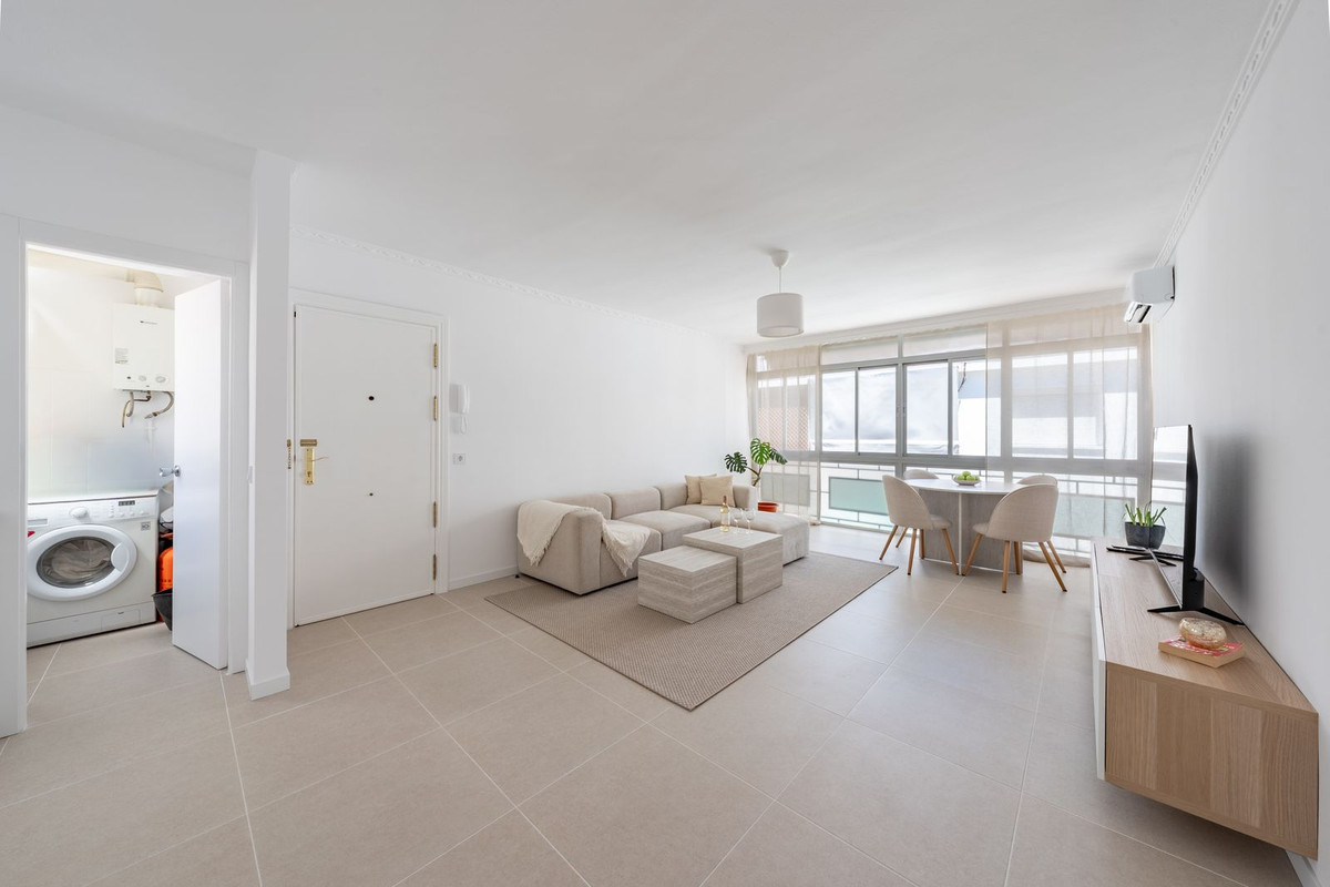 Appartement te koop in Estepona | 3 slaapkamers H5143876