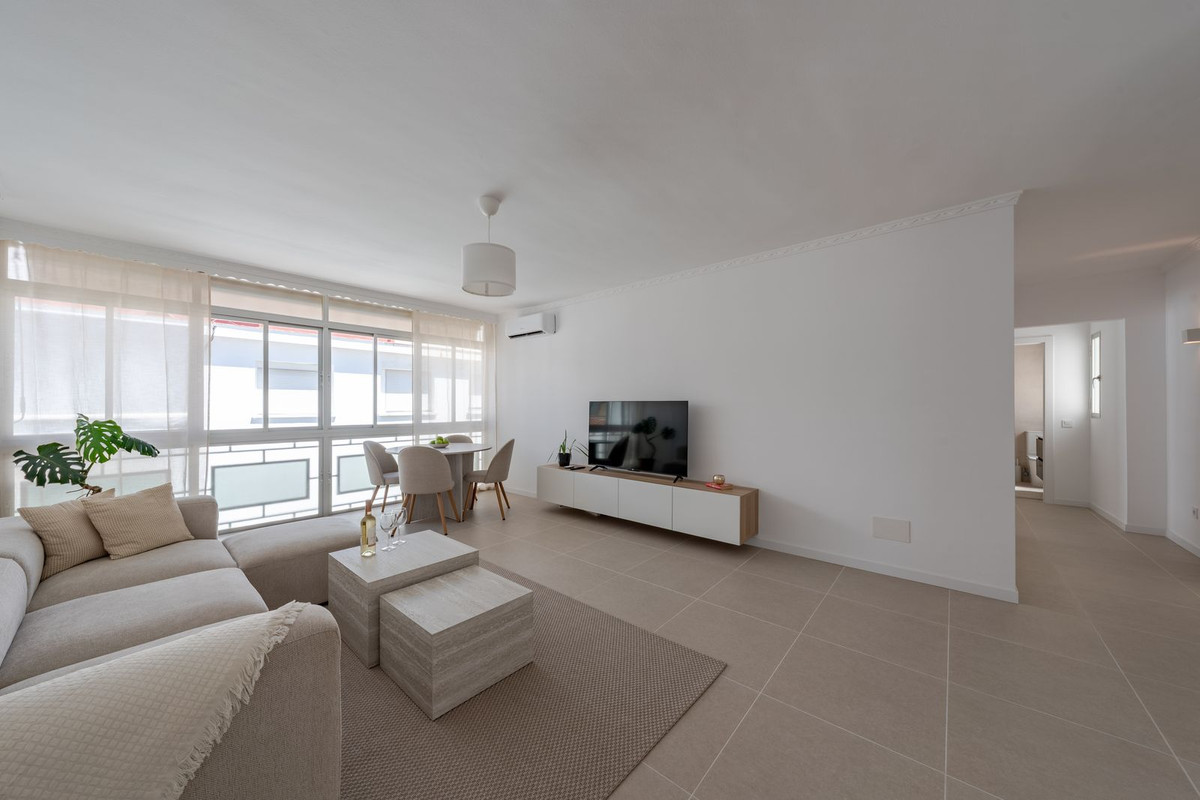 Appartement te koop in Estepona | 3 slaapkamers H5143876