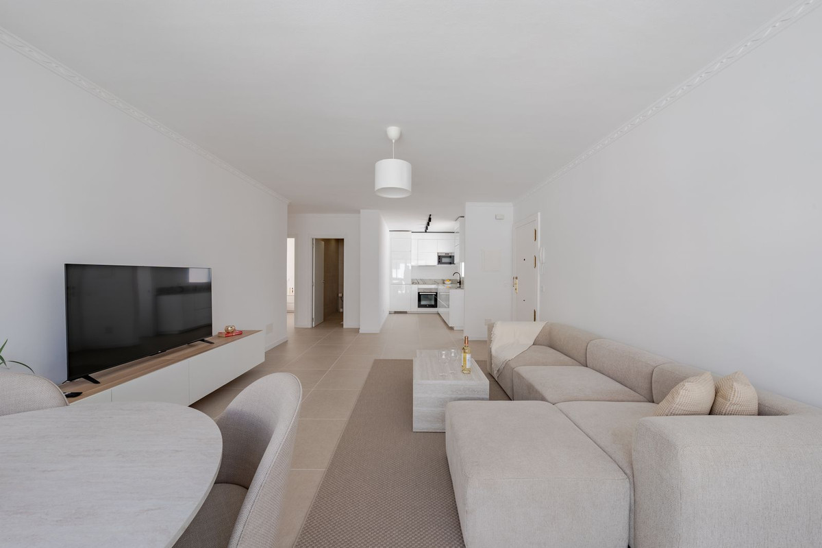 Appartement te koop in Estepona | 3 slaapkamers H5143876