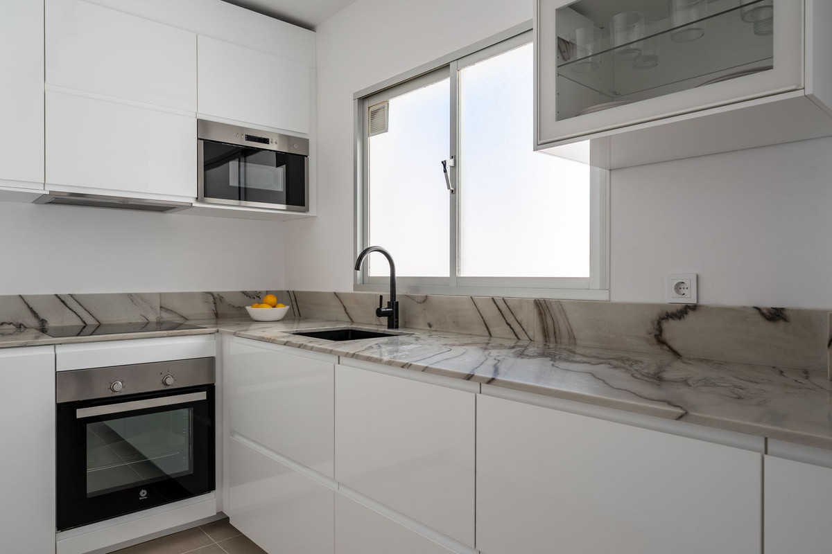 Appartement te koop in Estepona | 3 slaapkamers H5143876