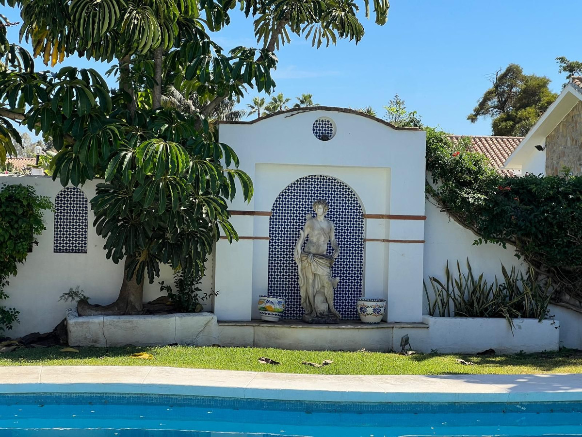 Huis te koop in Estepona | 4 slaapkamers H5145994