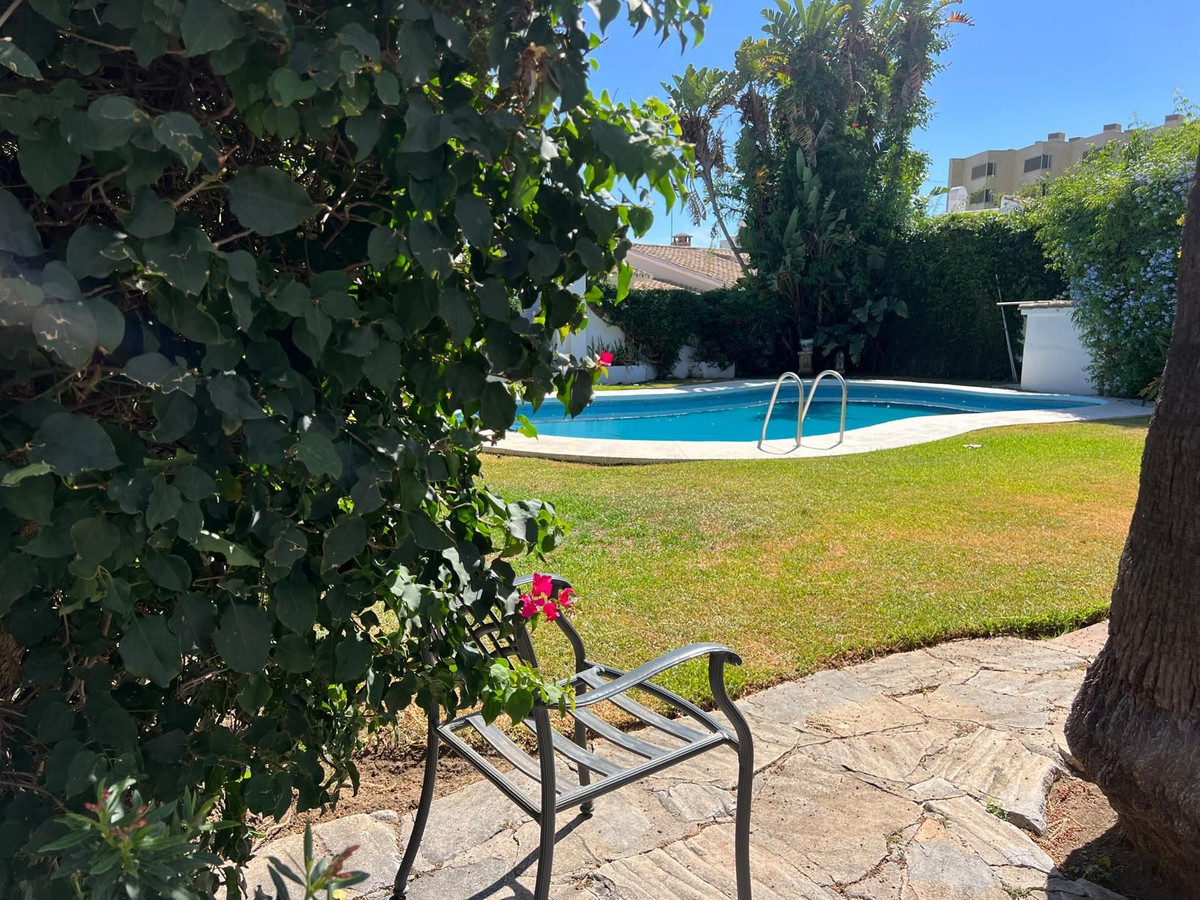 Huis te koop in Estepona | 4 slaapkamers H5145994