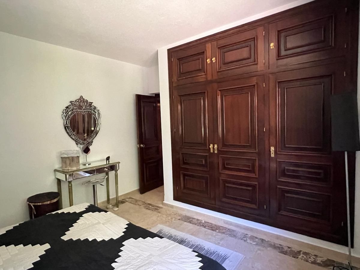 Huis te koop in Estepona | 4 slaapkamers H5145994
