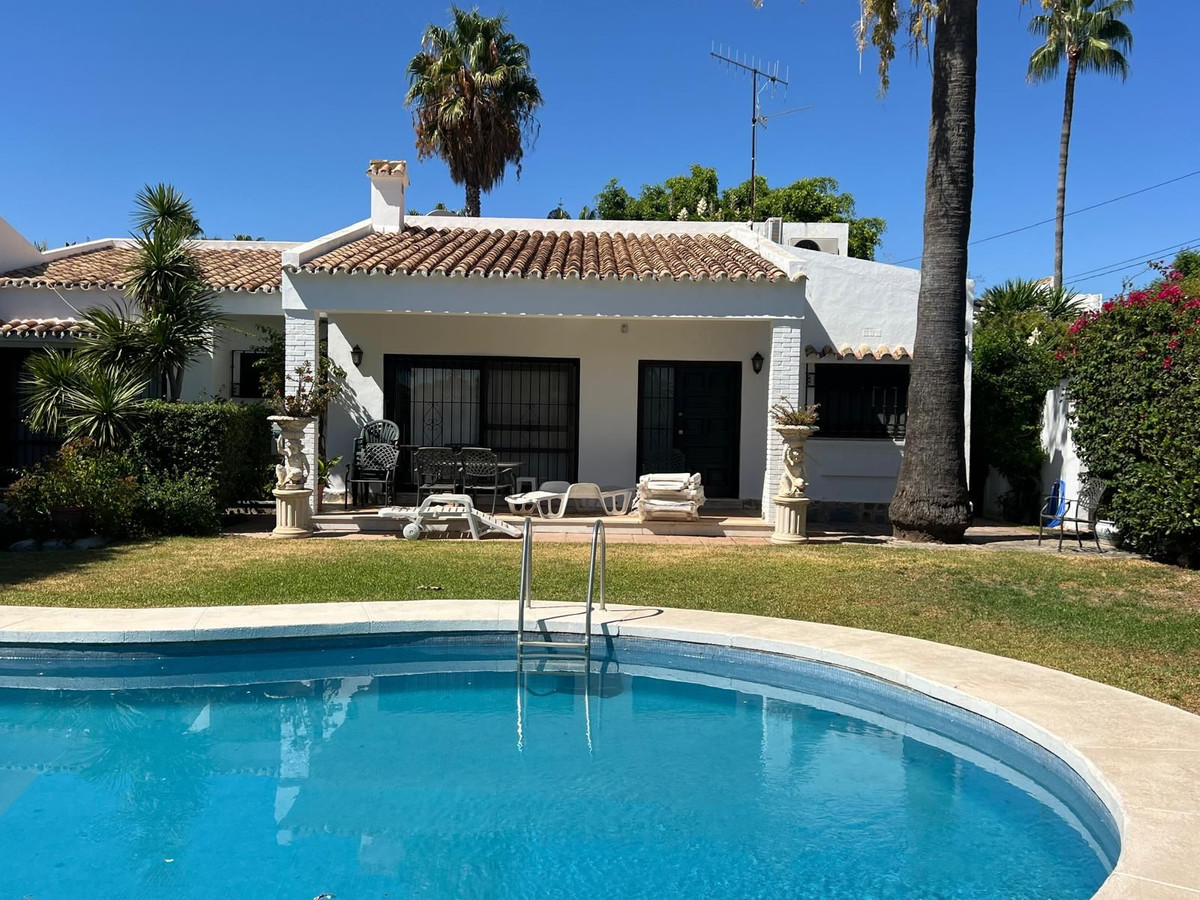 Huis te koop in Estepona | 4 slaapkamers H5145994