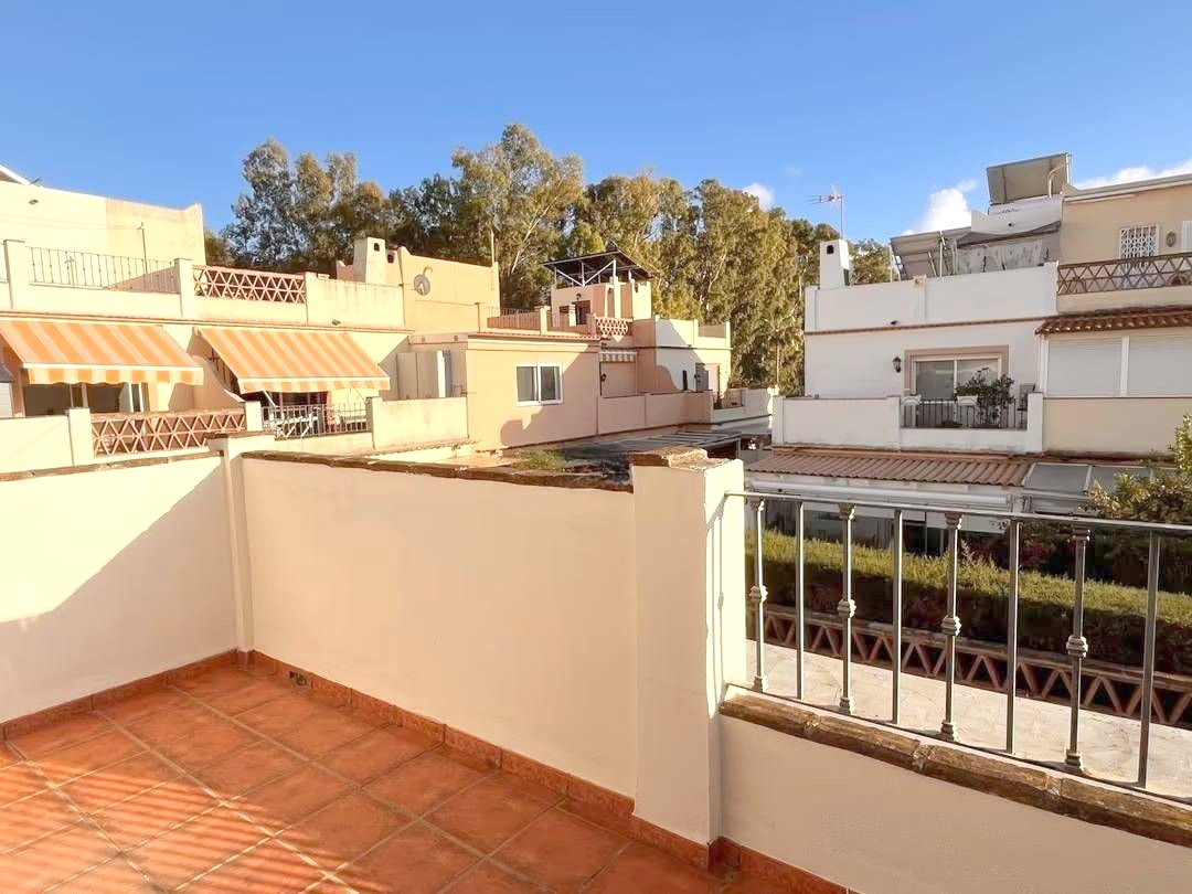 Huis te koop in Estepona | 3 slaapkamers H5148388
