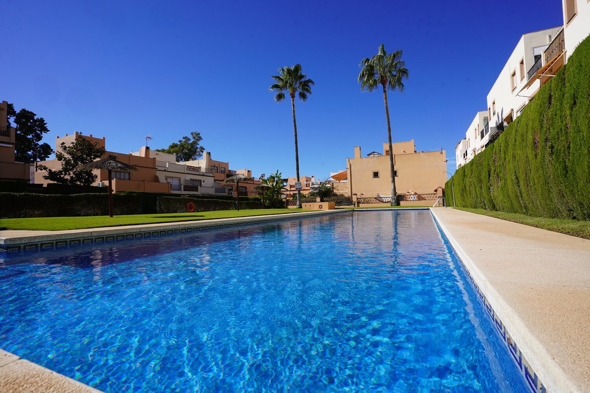 Huis te koop in Estepona | 3 slaapkamers H5148388