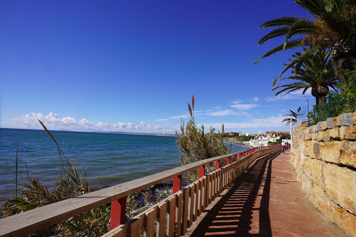 Huis te koop in Estepona | 3 slaapkamers H5148388