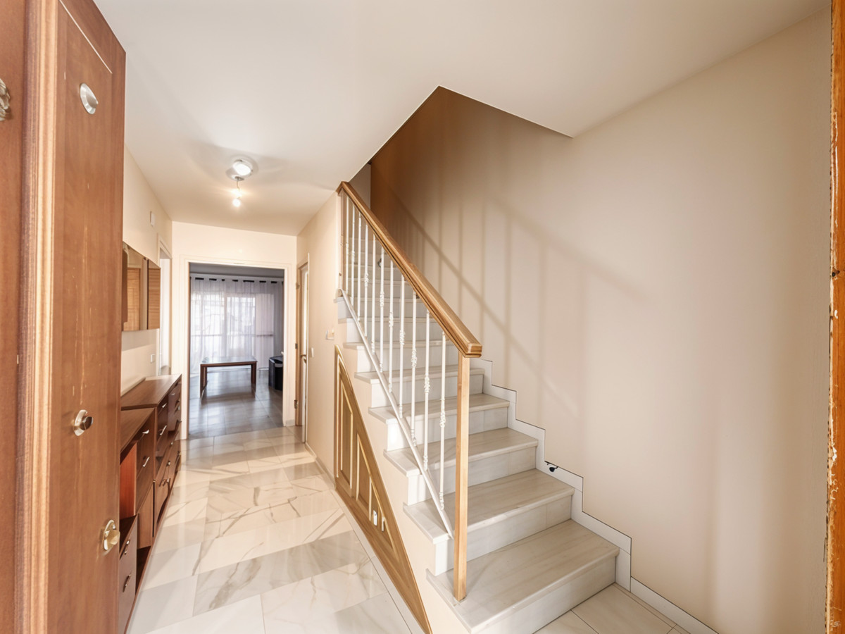 Huis te koop in Estepona | 3 slaapkamers H5148388