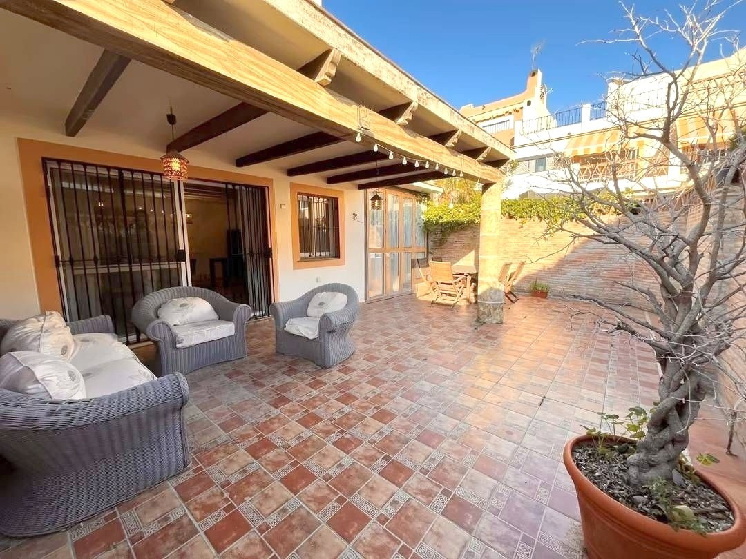 Huis te koop in Estepona | 3 slaapkamers H5148388
