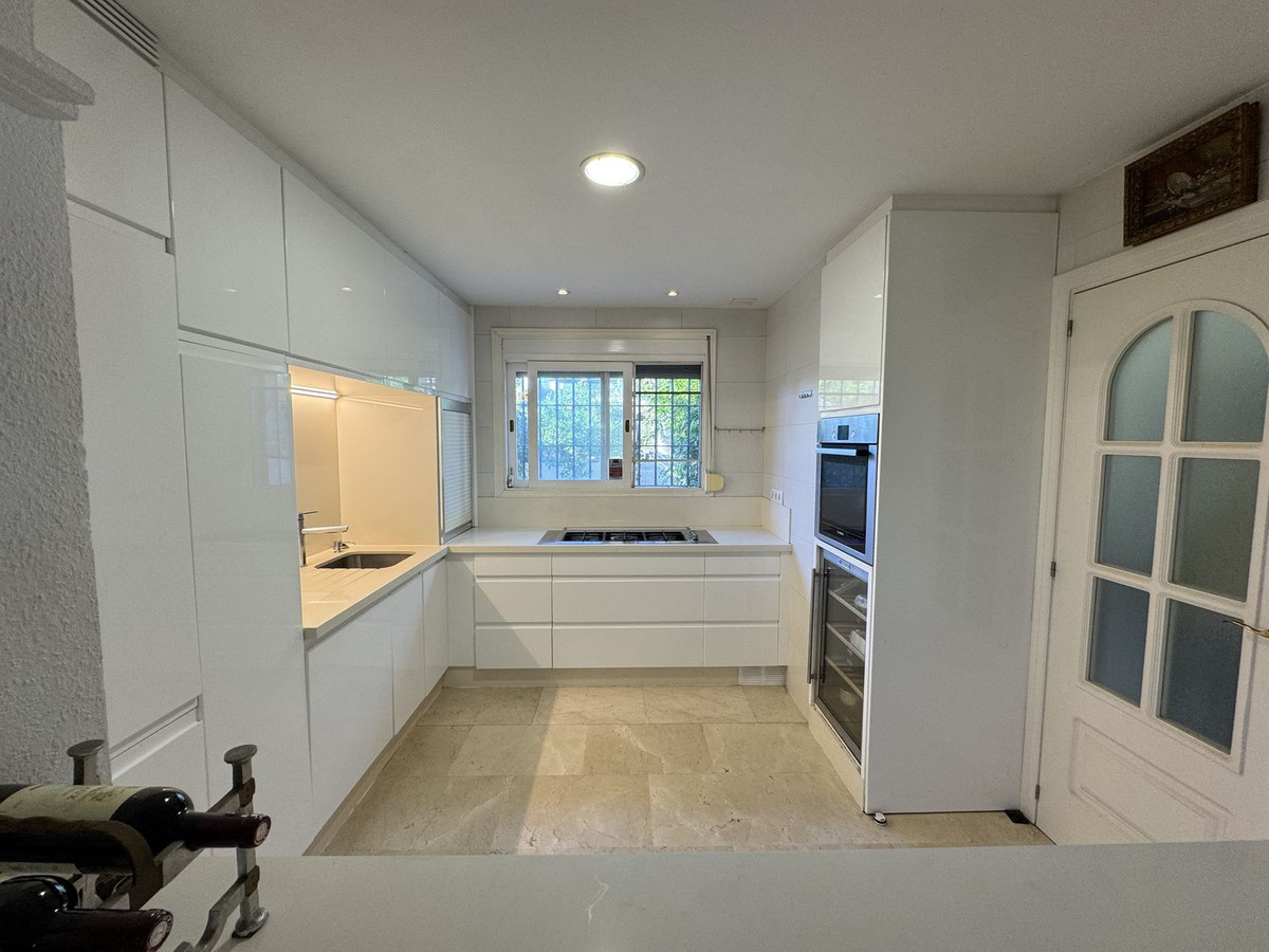 Huis te koop in Estepona | 3 slaapkamers H5150839