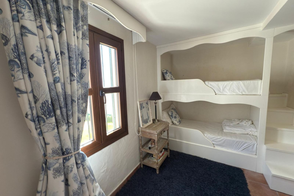 Huis te koop in Estepona | 5 slaapkamers H5156122