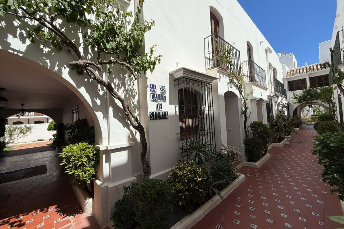 Huis te koop in Estepona | 5 slaapkamers H5156122