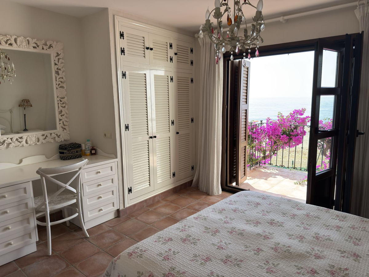 Huis te koop in Estepona | 5 slaapkamers H5156122