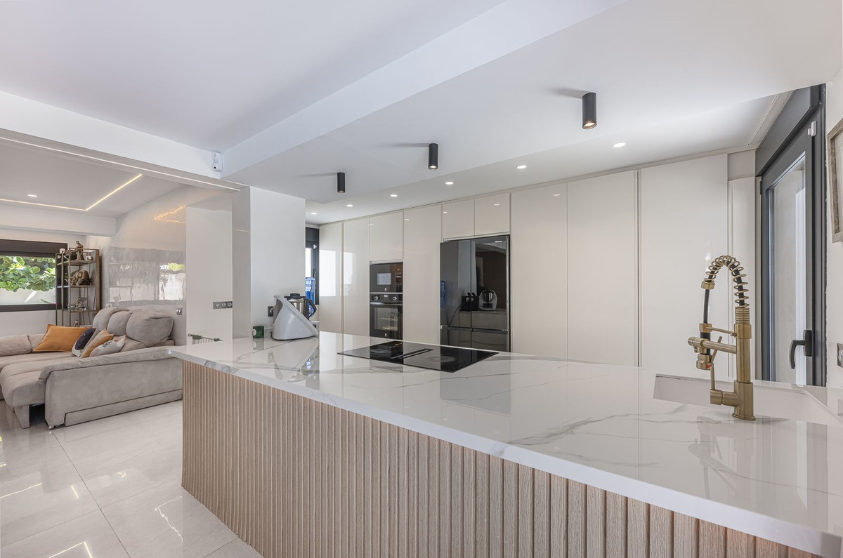 Huis te koop in Estepona | 3 slaapkamers H5156197