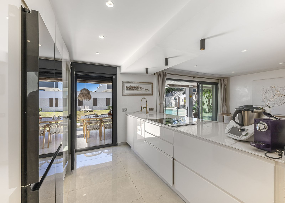Huis te koop in Estepona | 3 slaapkamers H5156197