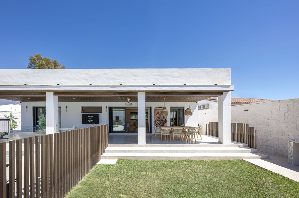Huis te koop in Estepona | 3 slaapkamers H5156197