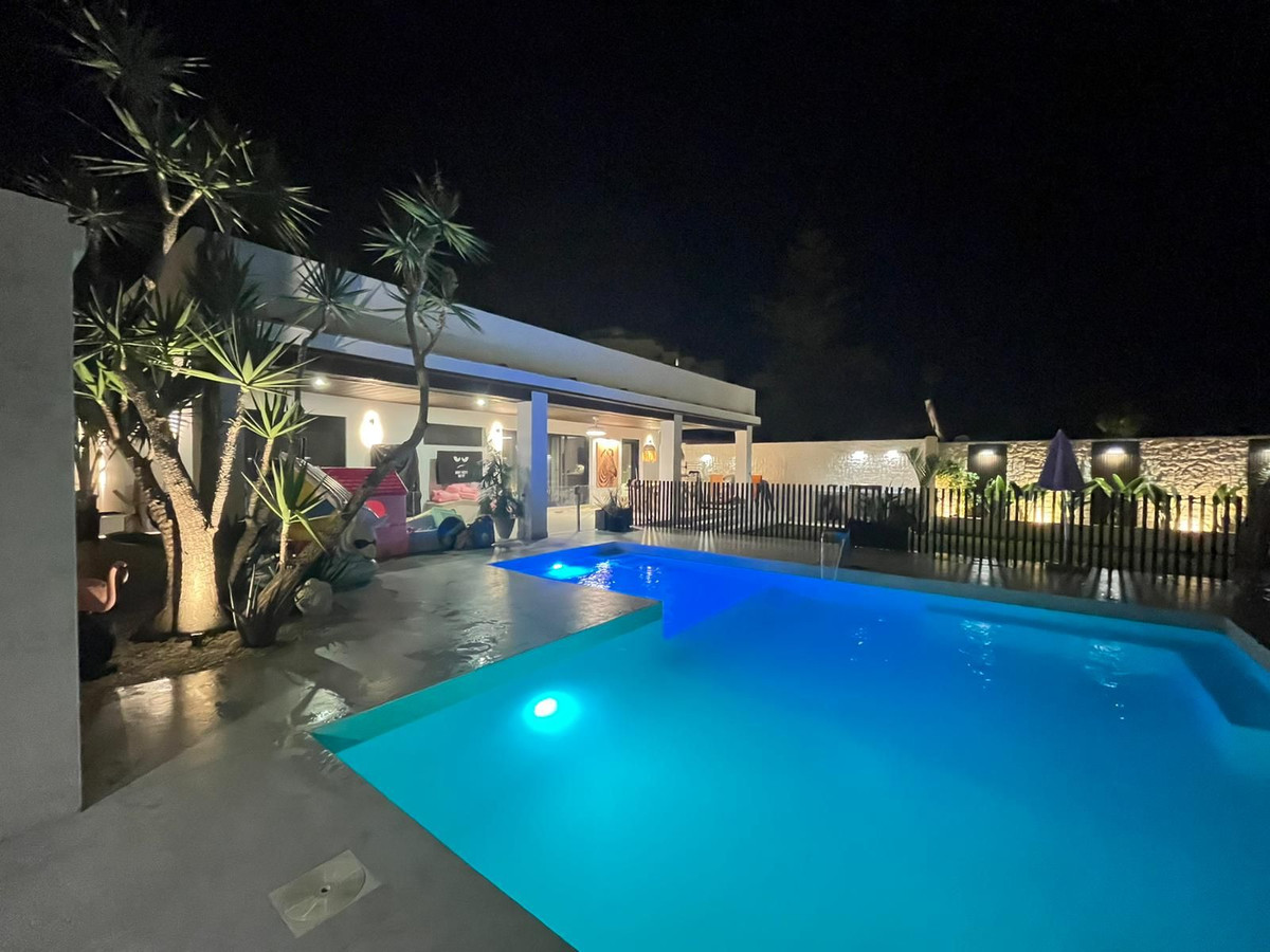 Huis te koop in Estepona | 3 slaapkamers H5156197