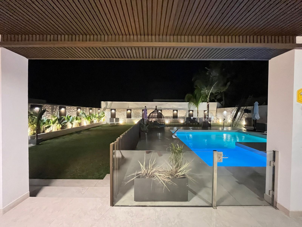 Huis te koop in Estepona | 3 slaapkamers H5156197