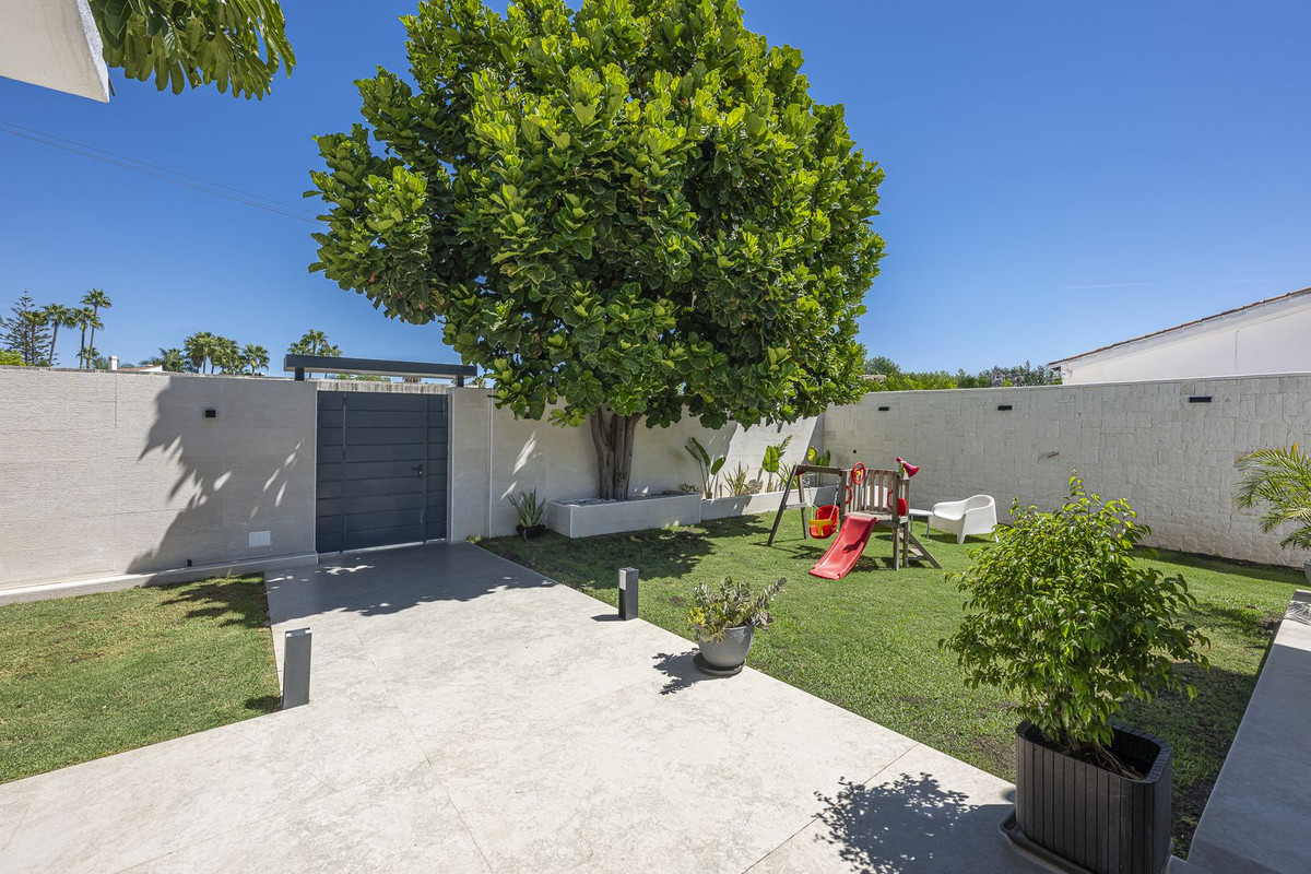 Huis te koop in Estepona | 3 slaapkamers H5156197