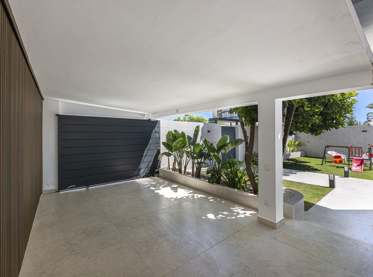 Huis te koop in Estepona | 3 slaapkamers H5156197