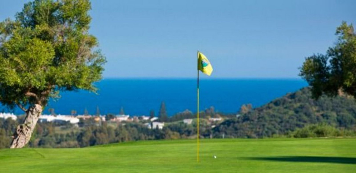 Huis te koop in Estepona | 3 slaapkamers H5156242