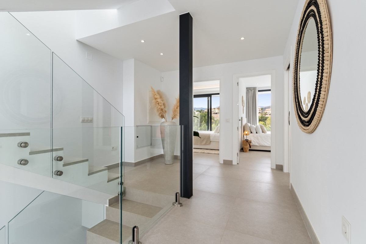 Huis te koop in Estepona | 6 slaapkamers H5159770