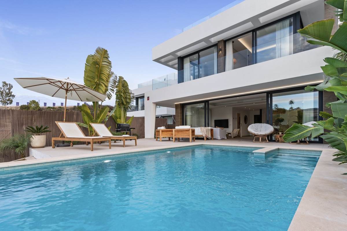 Huis te koop in Estepona | 6 slaapkamers H5159770