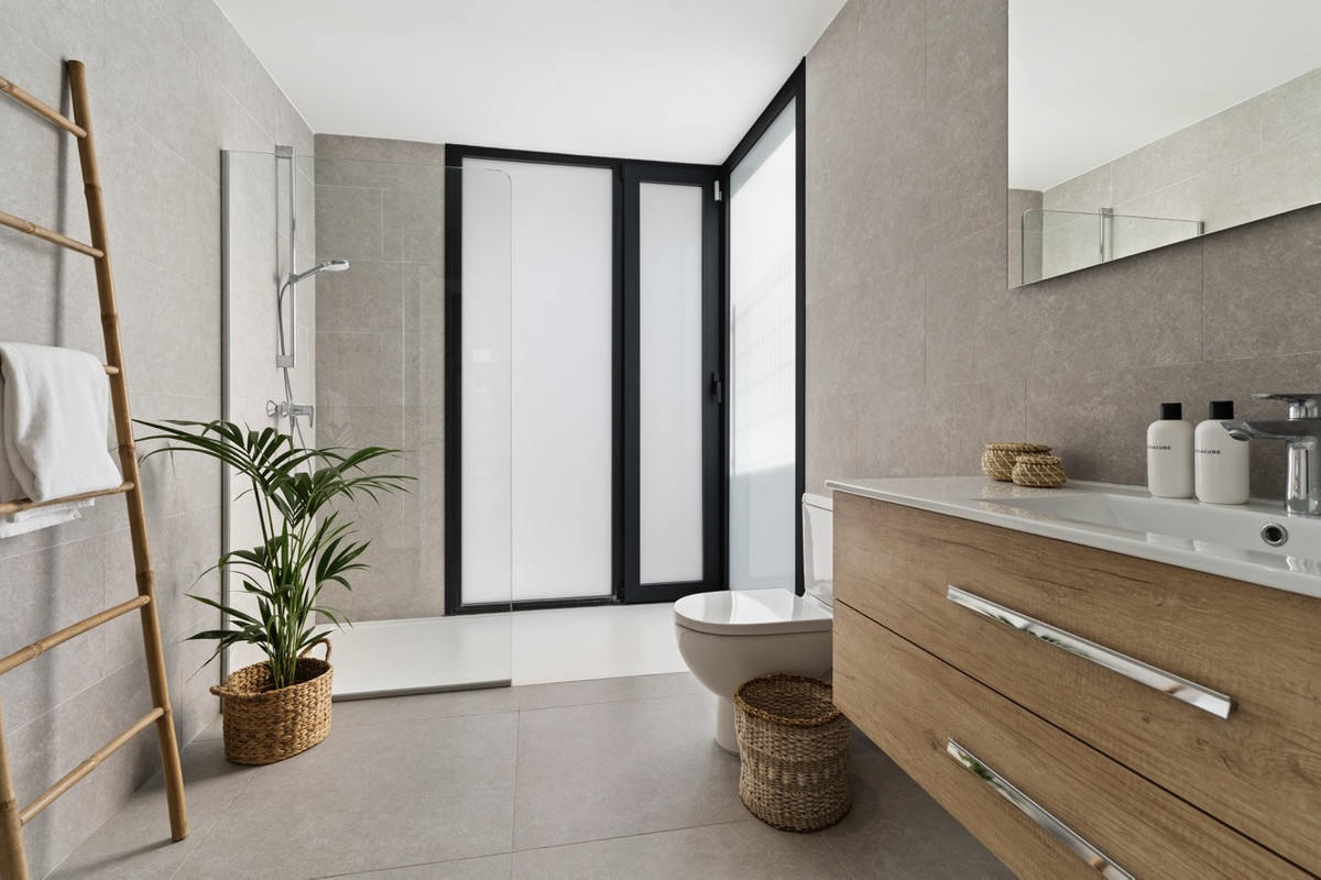 Huis te koop in Estepona | 6 slaapkamers H5159770