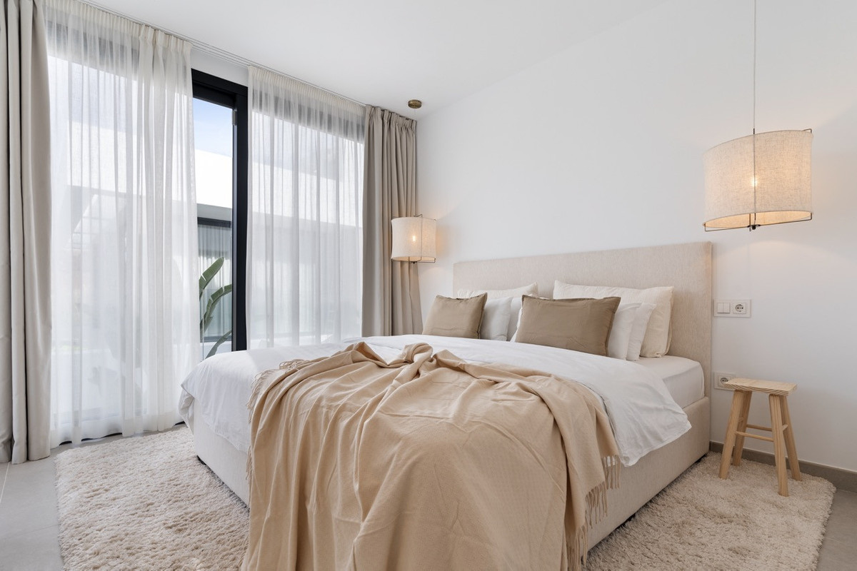 Huis te koop in Estepona | 6 slaapkamers H5159770