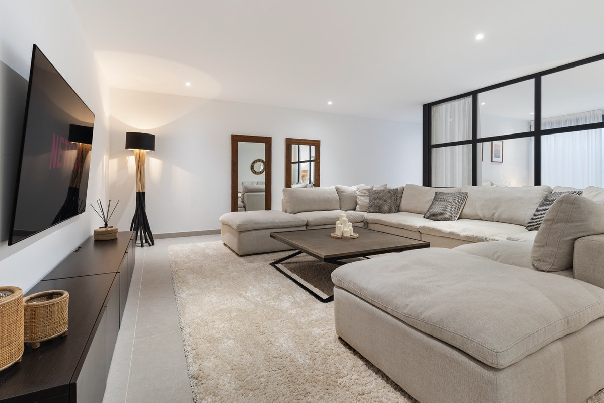 Huis te koop in Estepona | 6 slaapkamers H5159770